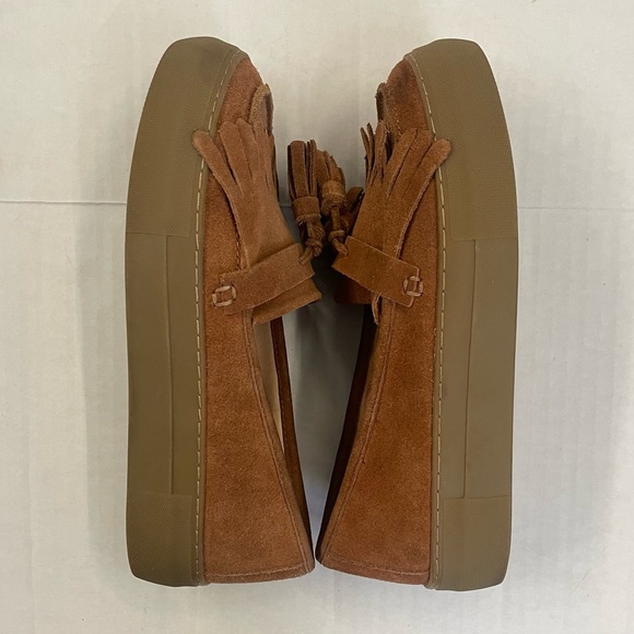 Renvy Chestnut Platform Slip On Moccasin Tassel Shoes - Size 6 - Picture 7 of 11